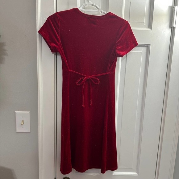 Speechless velvet dress - Picture 3 of 3